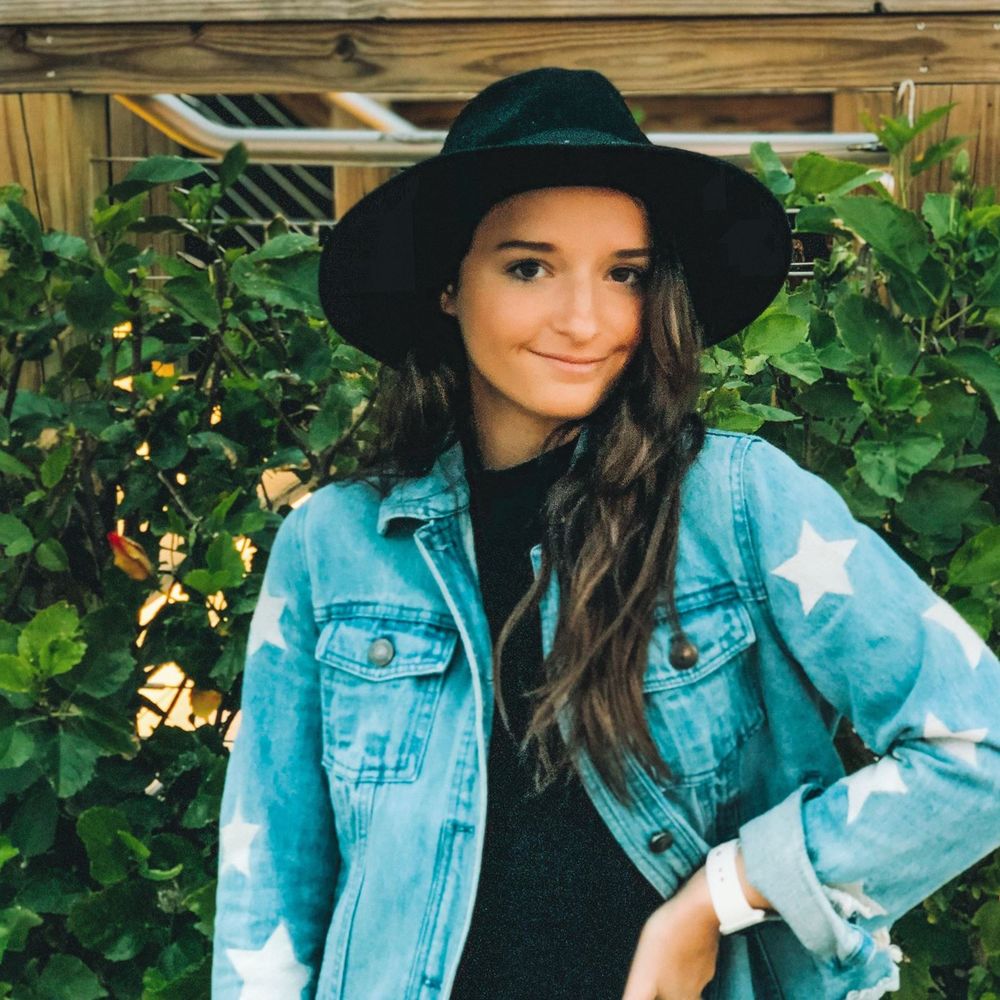 Meet your Posher, Abby